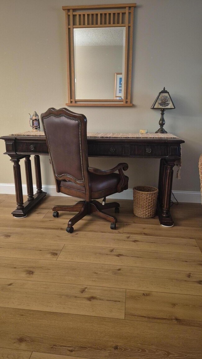 Building Photo - 2601 Marina Isle Way