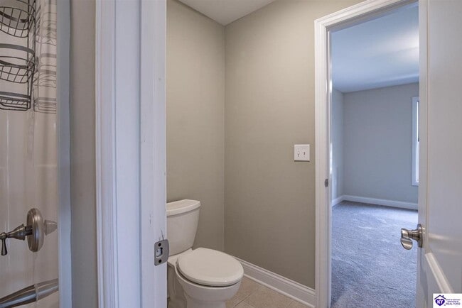 Building Photo - 120 Calumet Loop