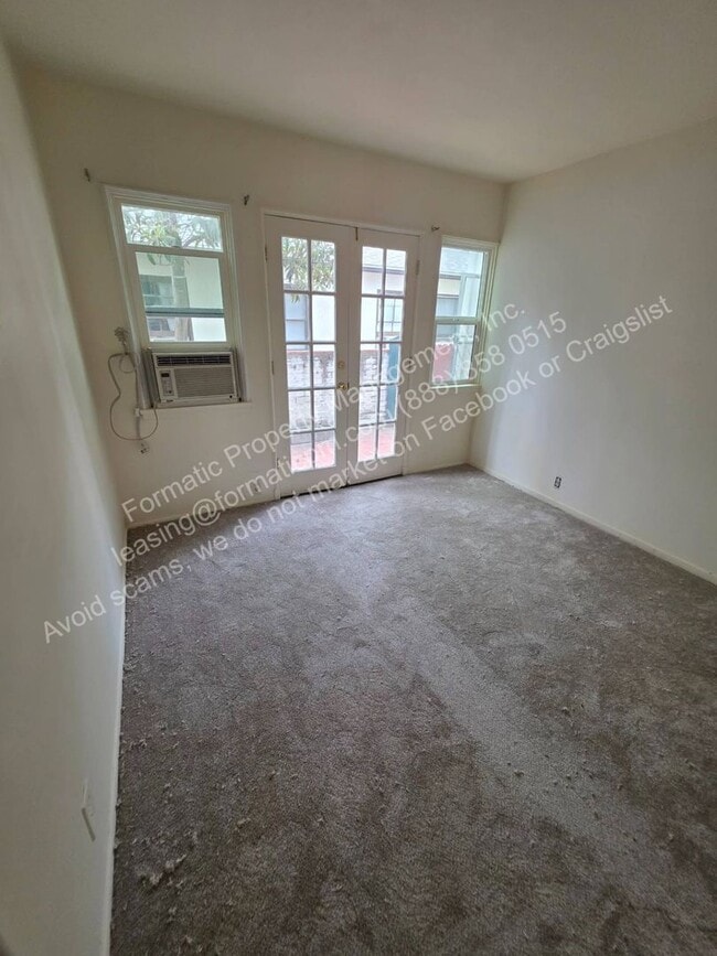 Building Photo - 1720 La Senda Pl