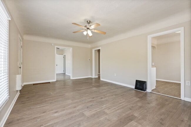 Building Photo - Charming 3 Bedroom Home in NE Portland!