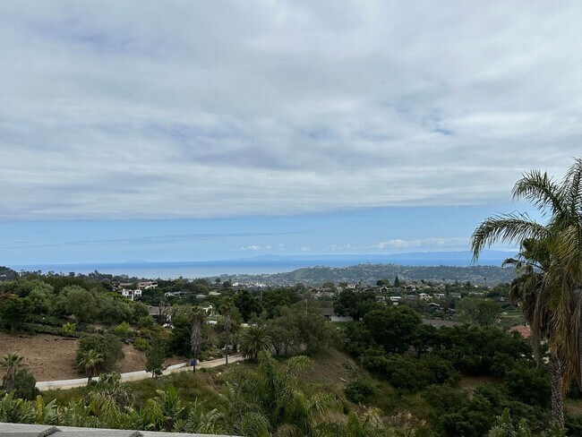 Building Photo - 1200 Palomino Rd