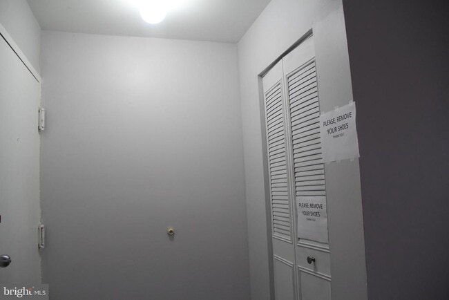 Building Photo - 3360 Woodburn Rd