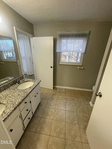 Building Photo - 8920 Taymouth Ct