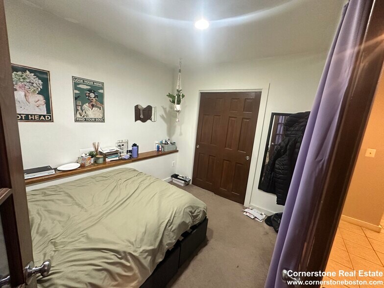 Building Photo - 28 Symphony Rd