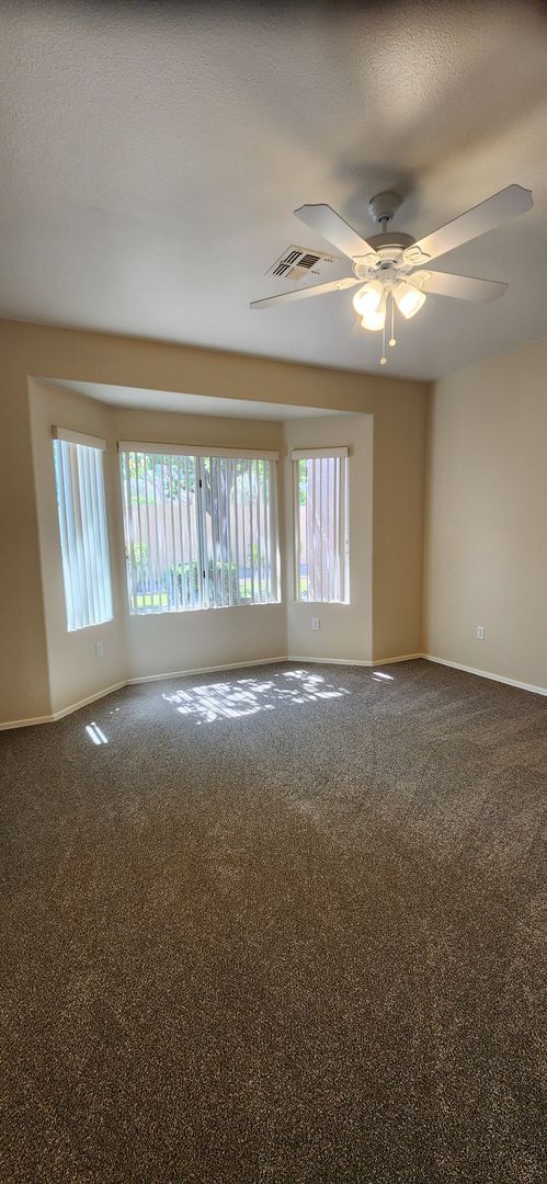 Building Photo - FRESHLY PAINTED 2 Bedroom Patio Home in Ag...
