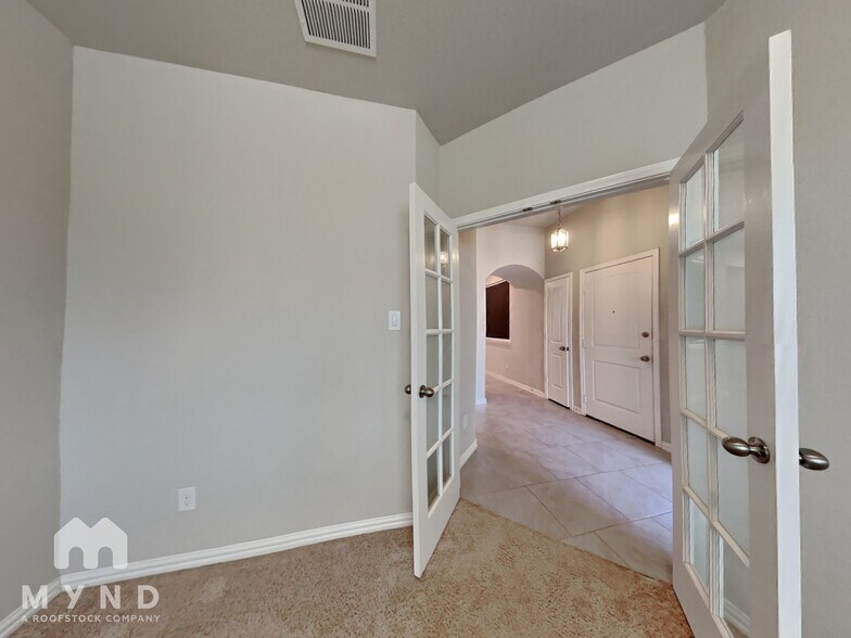 Building Photo - 13849 Bellows Path