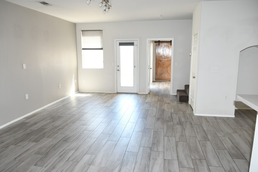 Building Photo - 3221 N 37th St