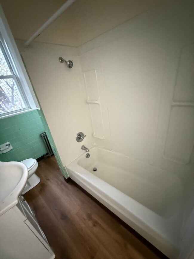 Building Photo - 1314-1316 Schlager St