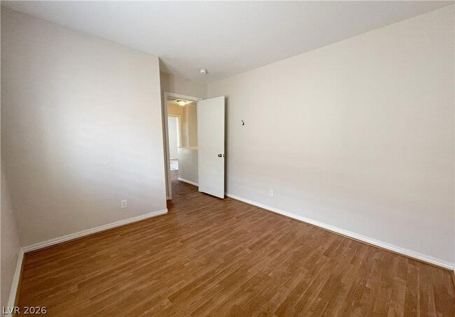 Building Photo - 913 Dancing Rain Ct