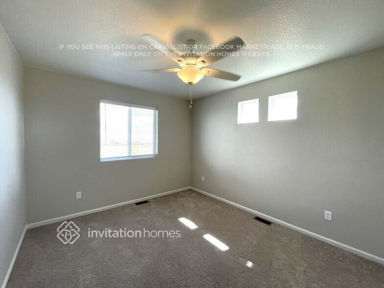 Building Photo - 9357 Twin Sisters Dr