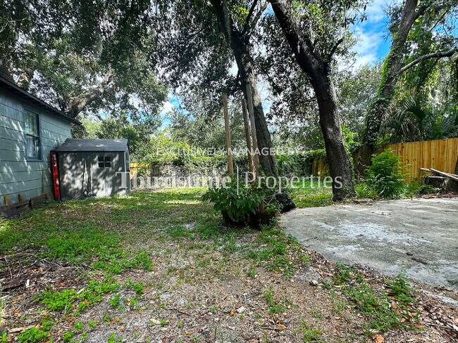 Building Photo - 2508 Gilmore St