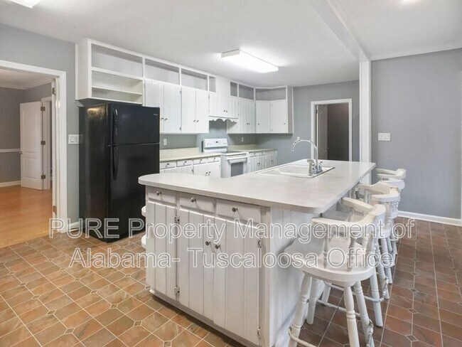 Building Photo - 1208 38th Ave E