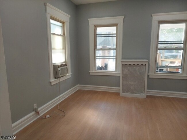 Building Photo - 138 Watchung Ave