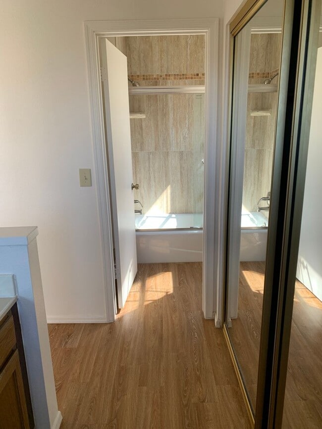 Building Photo - Beautiful Spring Meadows Home