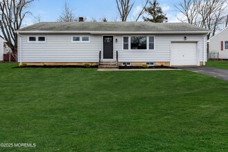 Building Photo - 1230 Dove St