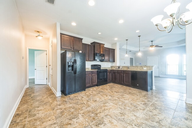 Building Photo - 14137 Waterford Cove