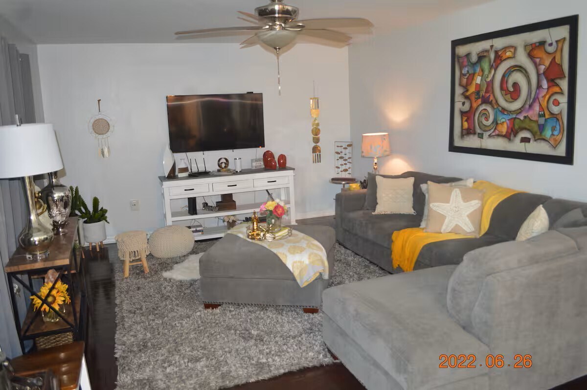 Living Room - 12 Fircrest Ln