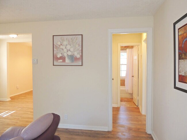 Building Photo - Beautifully Renovated 3BR Cape Cod in Shaker Heights – Spacious & Move-In Ready!