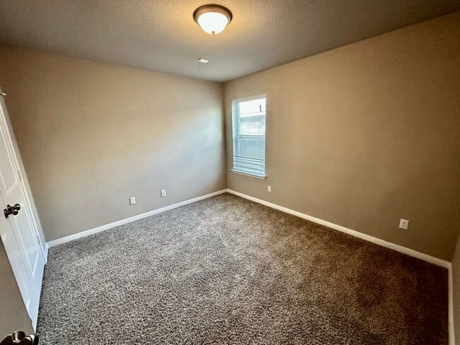 Building Photo - 2709 Keathley Dr
