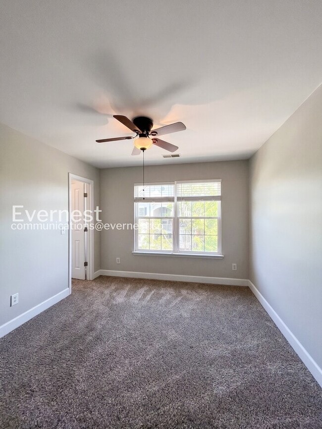 Building Photo - 7222 Althorp Way