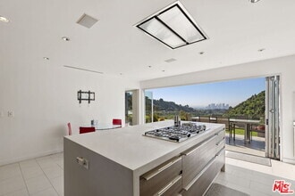 Building Photo - 9908 Kip Dr