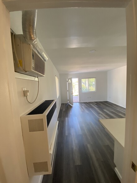 another view of living room - 22829 Burbank Blvd