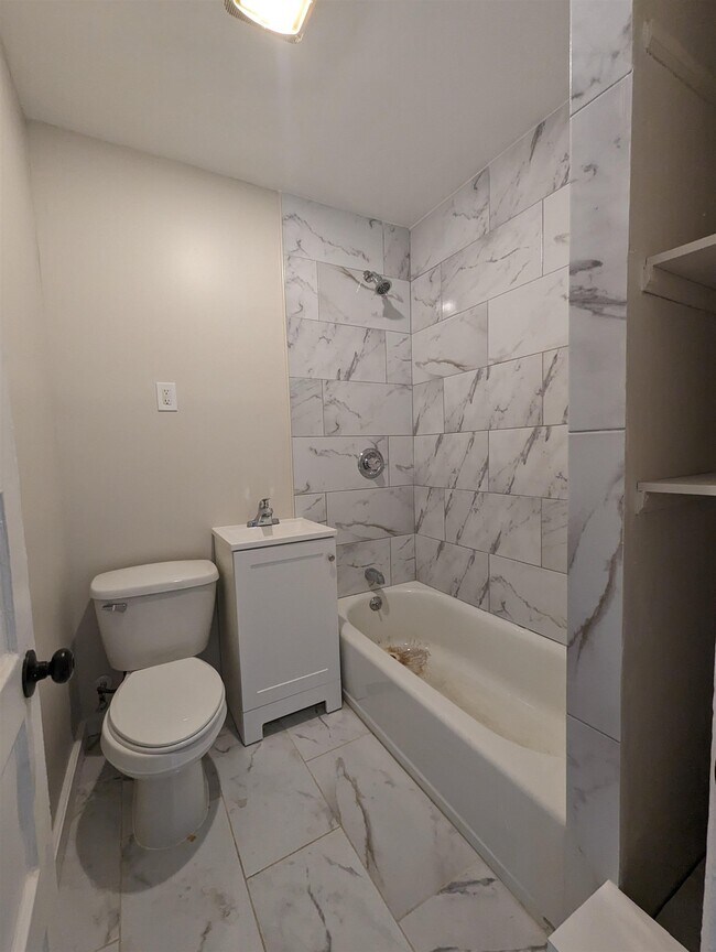 Building Photo - 215 64th St