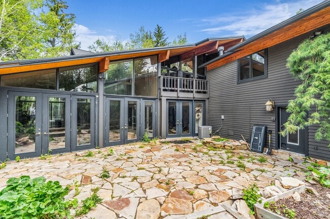 Building Photo - Luxury Mountain Home in Thaynes Canyon