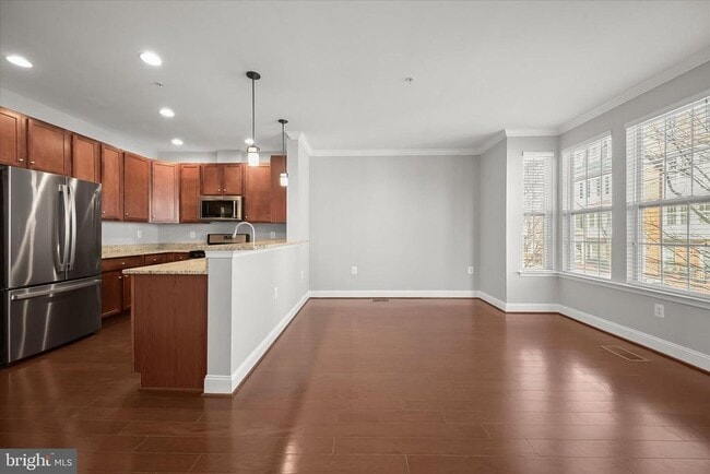 Building Photo - 11246 Chase St