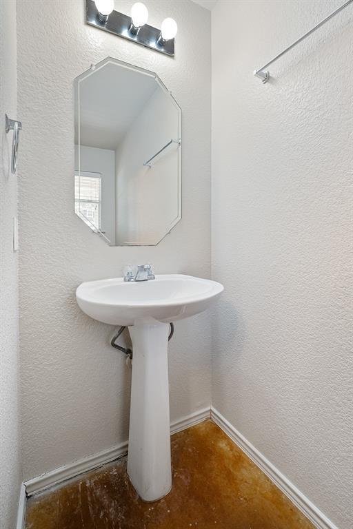 Building Photo - 7101 Thannas Way