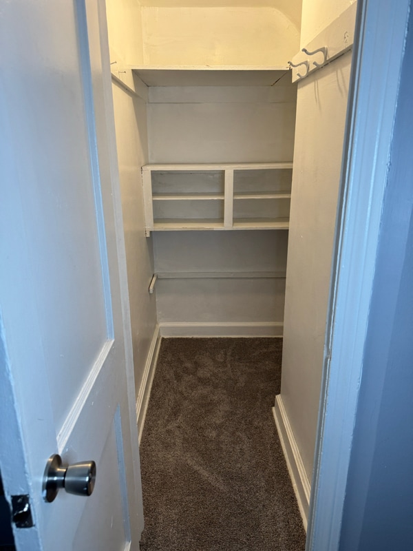 Building Photo - 240 E Avon Rd