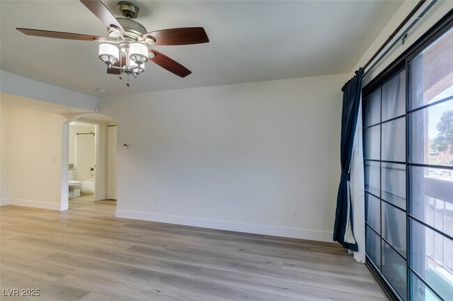 Building Photo - 5166 S Jones Blvd