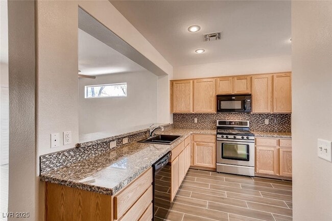 Building Photo - 2348 Fossil Canyon Dr