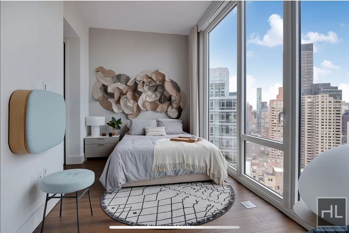Building Photo - East 44th Street