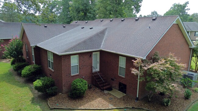 Building Photo - 19 Antietam Dr