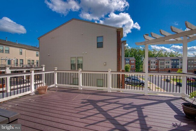 Building Photo - 42363 Alder Forest Terrace