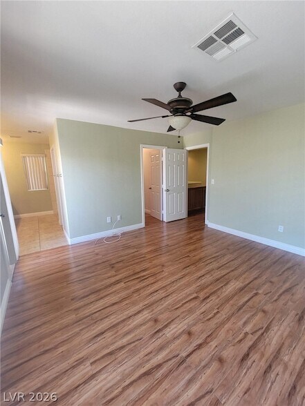Building Photo - 9577 Villa Adastra Ave