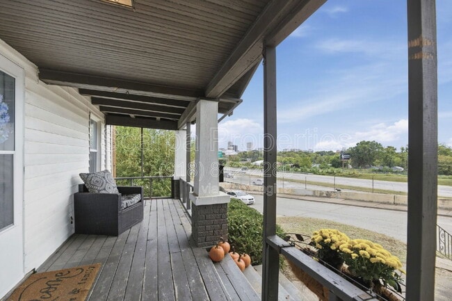 Building Photo - 1415 W Reconciliation Way