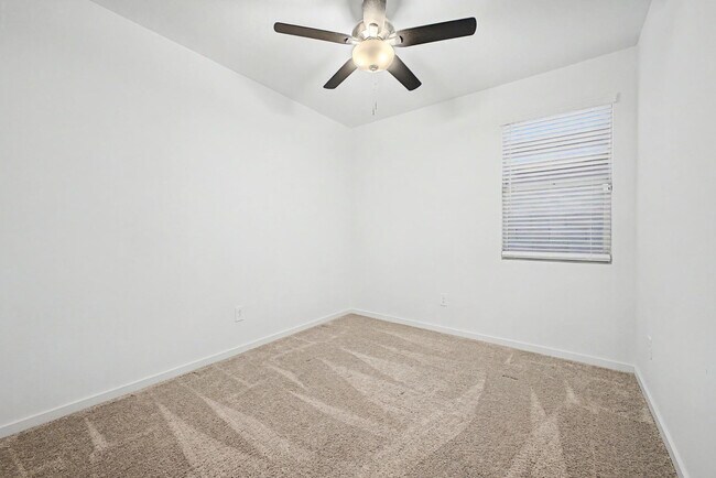 Building Photo - 35455 W Cartegna Ln