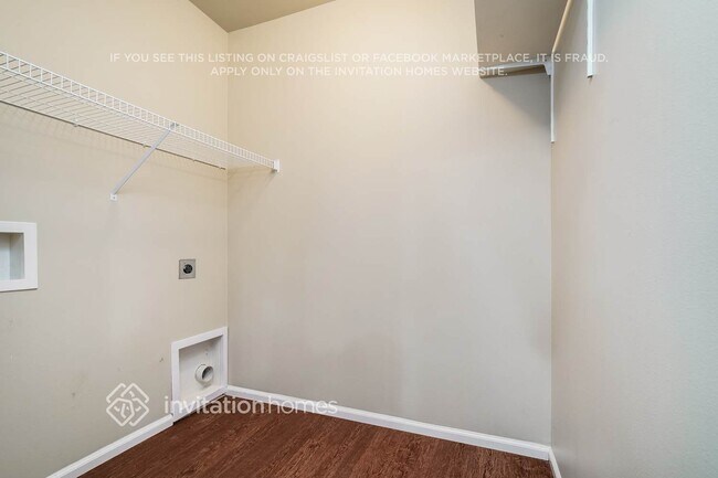 Building Photo - 3524 Celebration Ave E