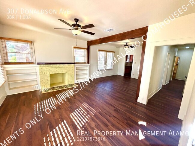 Building Photo - AVAILABLE NOW! Newly Renovated 3 Bedroom /...