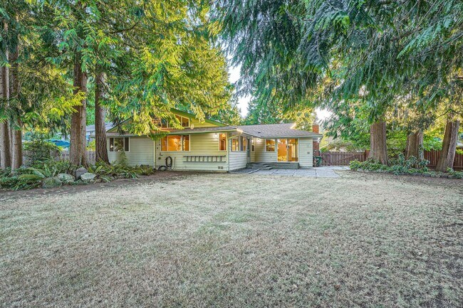 Building Photo - 3612 Strattford Ct