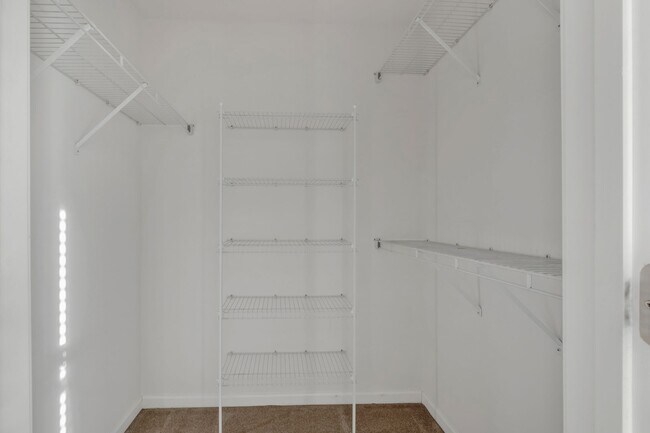 Building Photo - Updated Hermitage townhome, 2BR 2.5 bath, gym, pool, sidewalks, garage, fenced yard, available now!