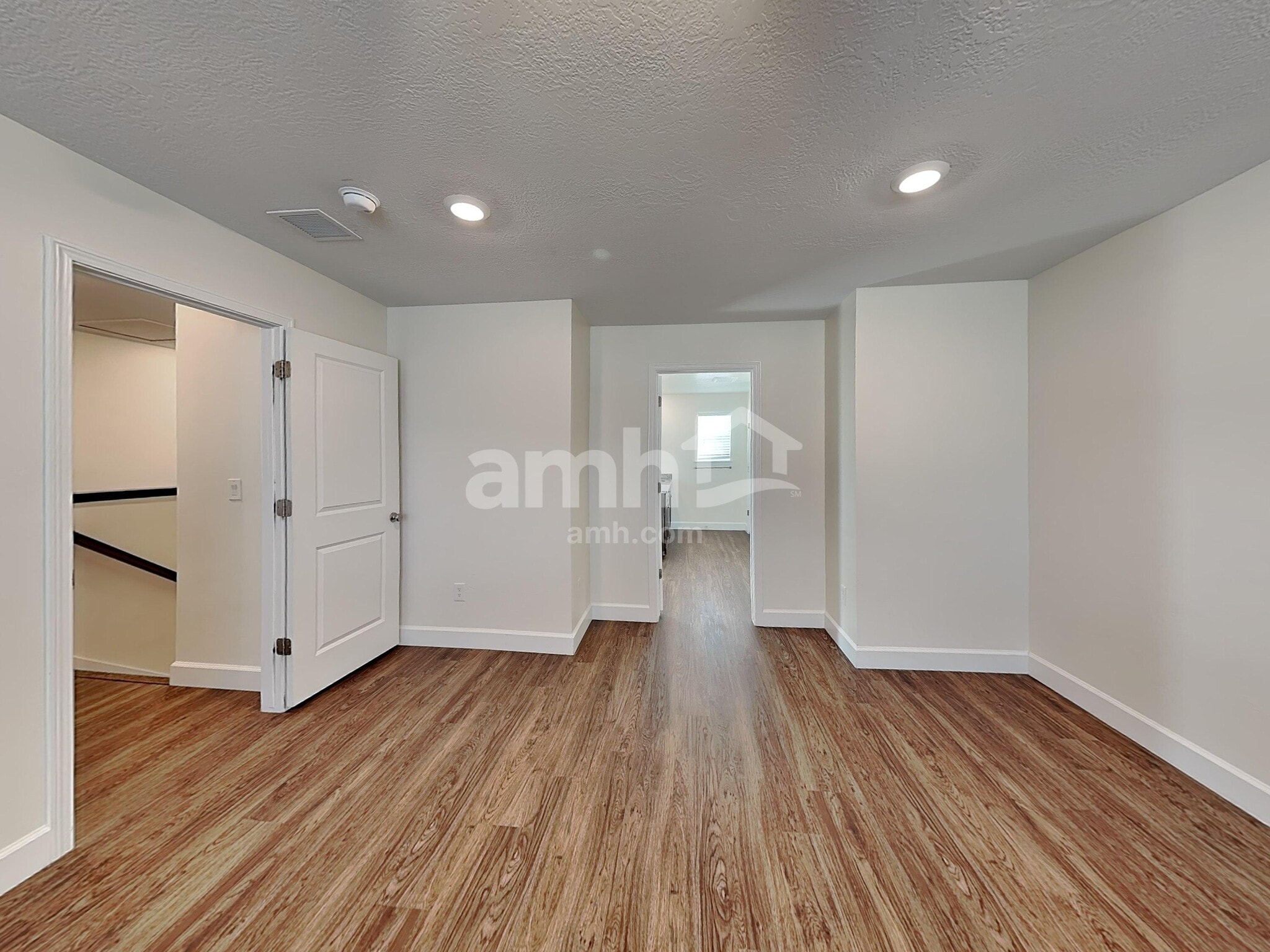 Building Photo - 2325 S Wild Horse Way