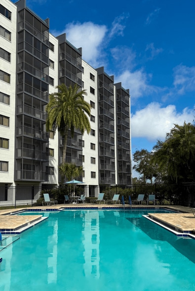 Building Photo - Hampton Apartments