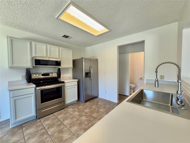 Building Photo - 7817 Marble Ridge Dr