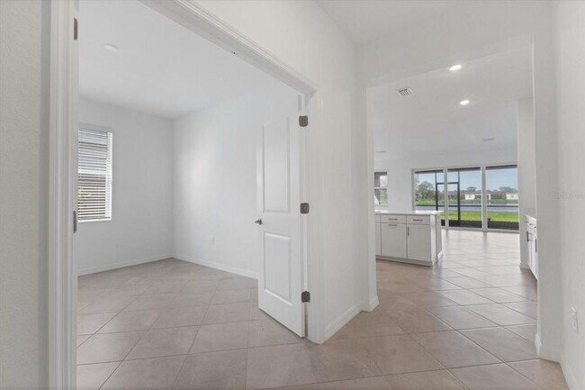 Building Photo - 19095 Cabernet Ct