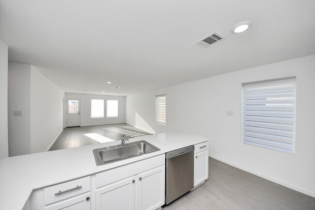 Building Photo - 3052 Dawn Sound Dr