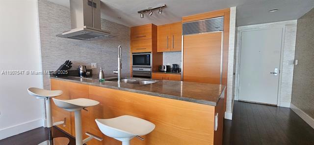 Building Photo - Icon Brickell