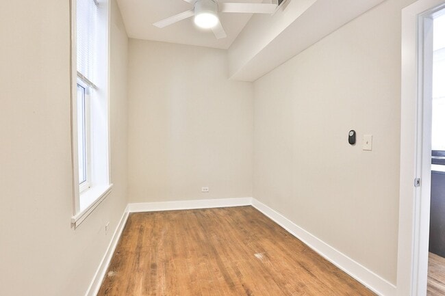 Building Photo - Bucktown 2bed/1bath...NEXT TO THE 606 TRAIL!  In-Unit Laundry & Central Air!